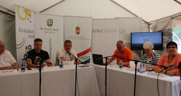 Óvodafejlesztési program a Kárpát-medencében – panelbeszélgetés Tusványoson