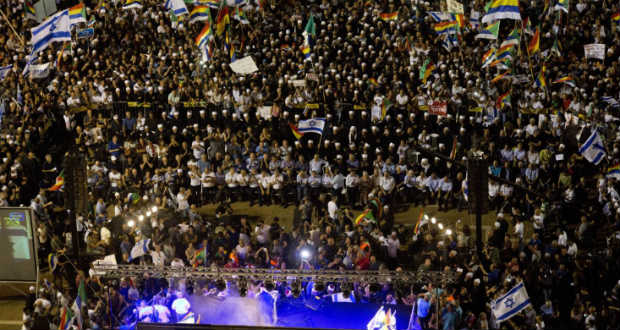 Tízezrek tüntettek a nemzetállamot kimondó törvény ellen Izraelben