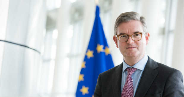 Brüsszel szerint kibertámadások, álhírek és félrevezető információk fenyegetik az EP-választást