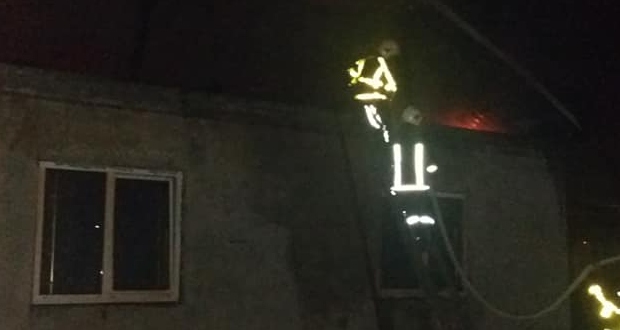 Kigyulladt egy családi ház Mezőkaszonyban