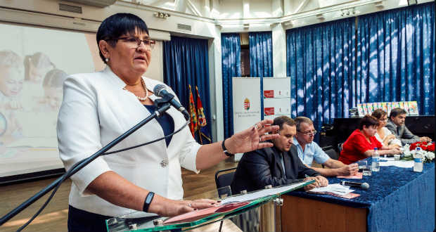 Orosz Ildikó ünnepi beszéde a KMPSZ központi tanévnyitó ünnepségén