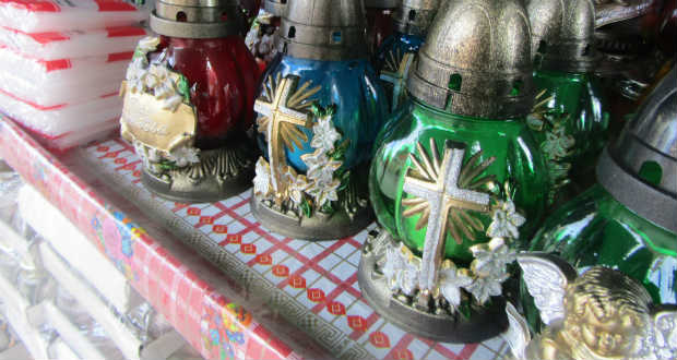 Idén sem olcsó a mécses és a gyertya