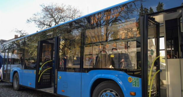 Új autóbuszt helyeztek forgalomba Ungváron