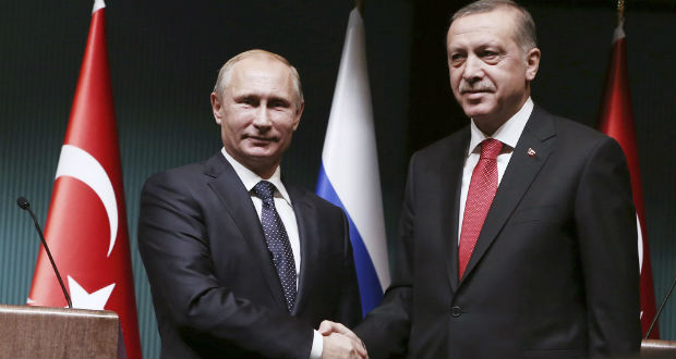 Putyin és Erdogan avatta fel a Török Áramlat utolsó tengeri szakaszát