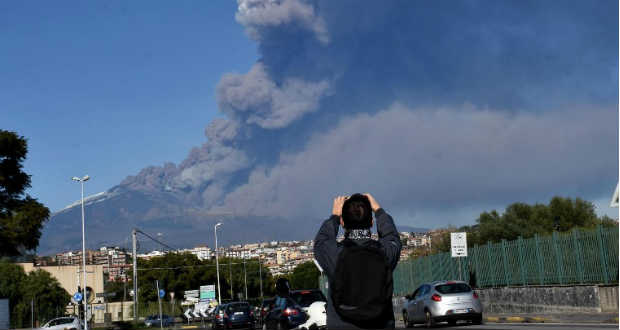 Kitört az Etna