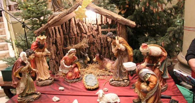 Hajnali karácsony – A Kossuth Rádió kora reggeli műsora ünnepi népszokásokról