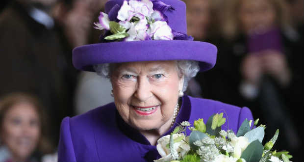 A béke és a jóakarat fontosságát hangsúlyozta karácsonyi üzenetében a brit uralkodó