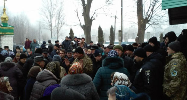 Összetűztek a két pravoszláv egyház hívei Ternopil megyében