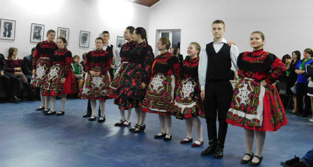 Jótékonysági bál Nagydobronyban