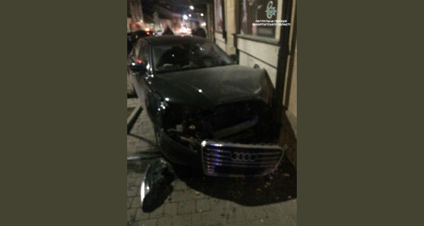 Fiatalkorú okozott közúti balesetet Ungváron