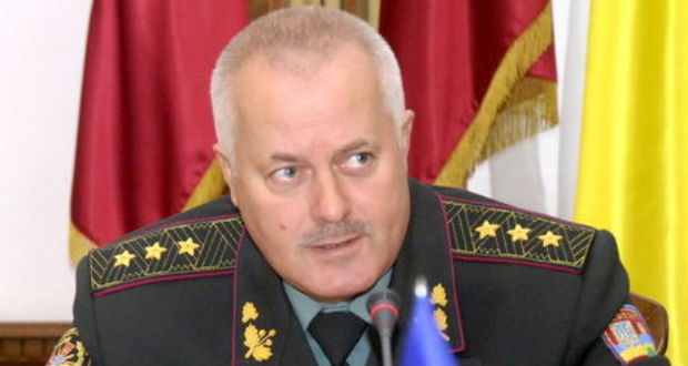 Hazaárulás gyanújával őrizetbe vettek egy volt vezérkari főnököt Ukrajnában