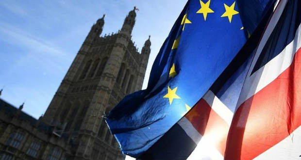 Harmadszor is elutasította a brit parlament a Brexit-megállapodást