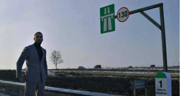 Saját költségén építtette meg az első, mindössze egy méter hosszú moldvai autópályát egy román vállalkozó