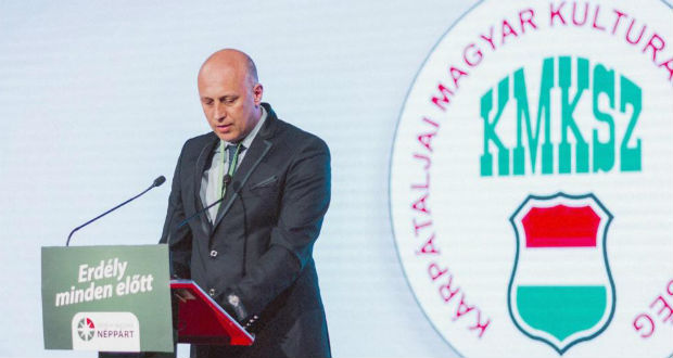 A KMKSZ képviselője is jelen volt az Erdélyi Magyar Néppárt kongresszusán