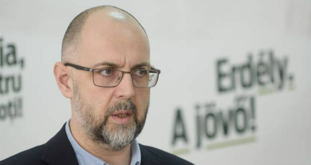 Másfél évre kitiltották Ukrajnából az RMDSZ elnökét