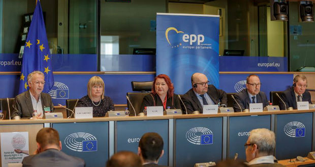 Emberi és kisebbségi jogok az EU szomszédságában – Bocskor Andrea sajtóközleménye