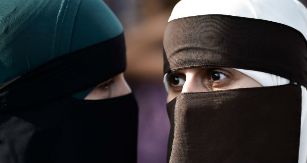 Betiltották az arcot elfedő ruházatot Srí Lankán