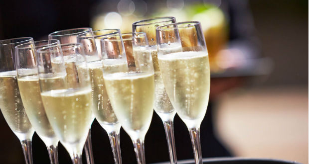 Eltűnhet Ukrajnából a pezsgő és a konyak
