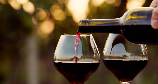 Még a mérsékelt alkoholfogyasztás sem egészséges egy új kutatás szerint