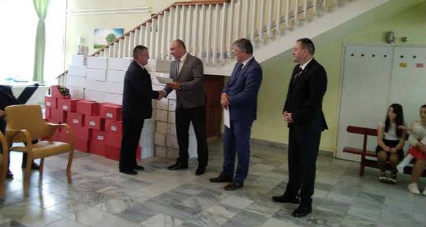 Nagylelkű adomány a kárpátaljai gyermekotthonoknak és a Karitásznak