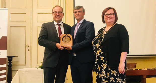 Lőrincz Csaba-díjban részesült Csernicskó István