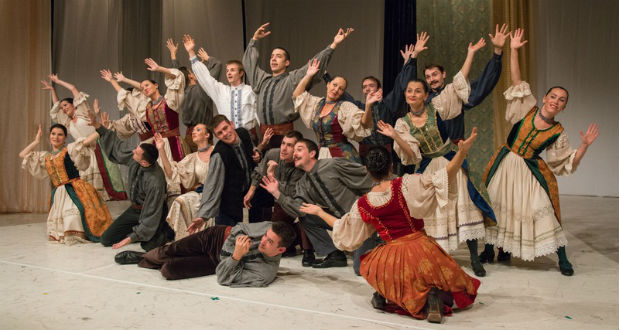 Kárpátalján, Felvidéken és Magyarországon vendégszerepel a Háromszék Táncegyüttes