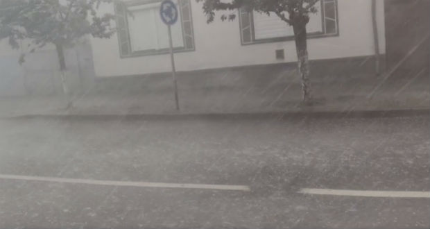 Nagy vihar és jégeső pusztított Huszton