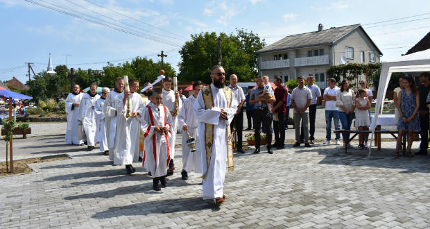 Templomszenteléssel egybekötött búcsút tartottak Sárosorosziban