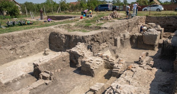 Megtalálhatták II. András király és felesége sírhelyének alapját