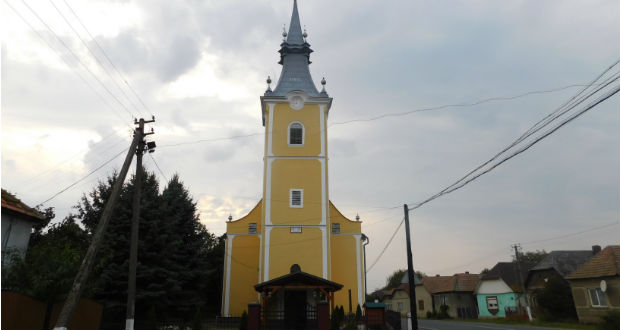 Ünnepélyes tanévnyitót tartottak a kárpátaljai magyar iskolák Csongoron