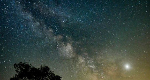 Rejtélyes gömbszerű képződményeket azonosítottak a Tejútrendszer közepén