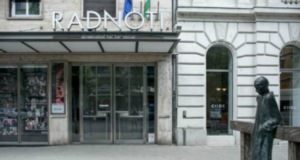 Átadták a Radnóti Színház új alternatív játszóhelyét