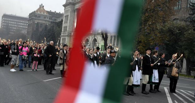 Gloria Victis – 56 lyukas zászló a Kárpát-medence 56 pontján