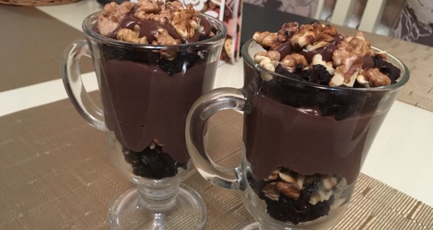 Házi pudingos pohárdesszert