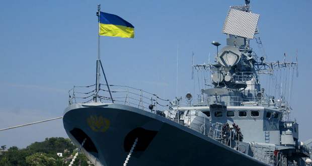 Elvontatják az elfoglalt ukrán hadihajókat Kercsből