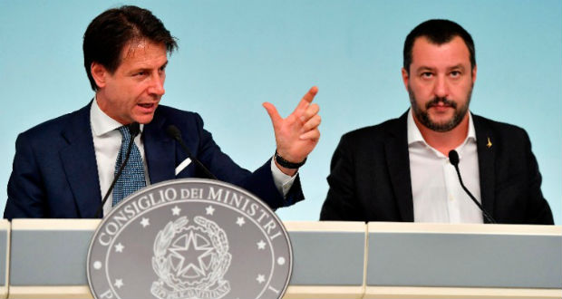 A belpolitikai konfliktusok Salvini népszerűségét növelik