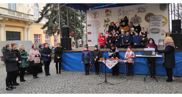 Karácsonyra várva: vásárral, betlehemmel, dallal