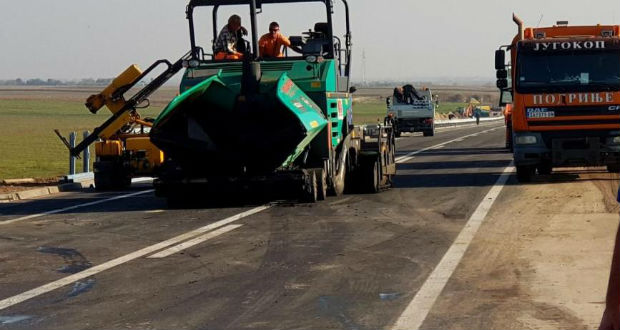 Elkerülő út épült Szabadka körül a magyar határig