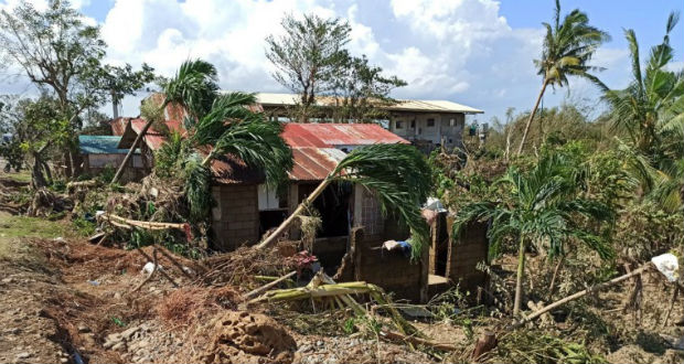 Eddig 28 halálos áldozata van a Phanfone tájfunnak a Fülöp-szigeteken