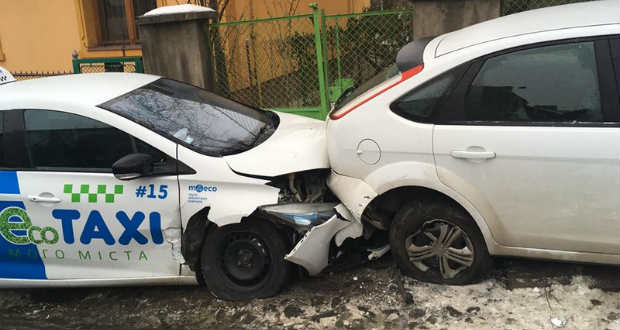 Kilenc autó ütközött össze Ungváron
