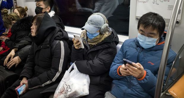 Majdnem megduplázódott a tüdőgyulladást okozó új koronavírusban elhunytak száma Kínában