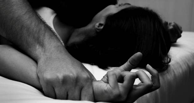 Megerőszakoltak egy lányt a Huszti járásban