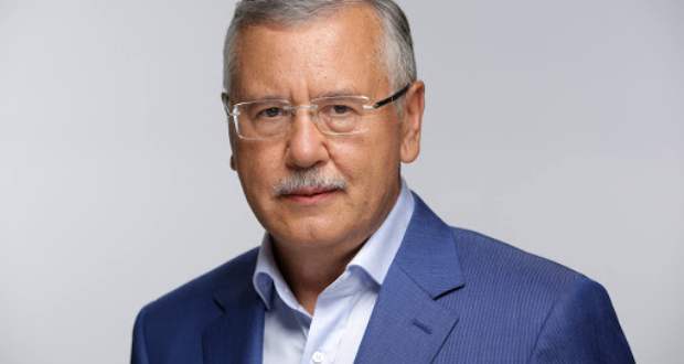 Hat évre ítélték Moszkvában Hricenko volt ukrán védelmi minisztert
