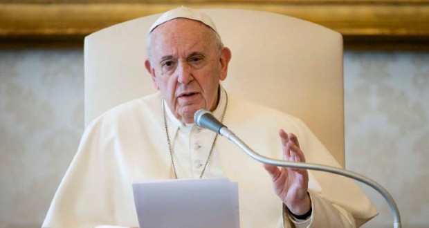 Libanonért hirdetett imanapot Ferenc pápa