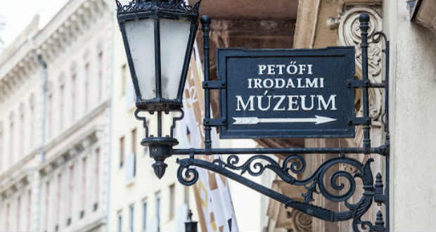 Nyílt pályázatokat írt ki a Petőfi Irodalmi Múzeum
