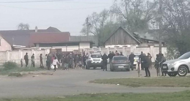 Tömegverekedés a beregszászi romatelepen