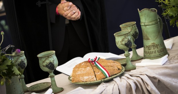 Úrvacsorázzunk közösen húsvétkor Kárpát-medence szerte!