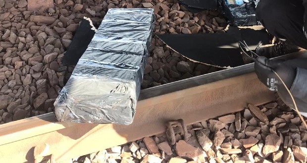 Közel három és félezer doboz cigarettát próbáltak  kicsempészni az országból