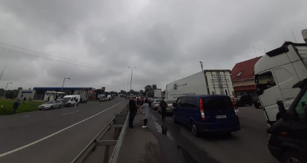 6 órás várakozási időre számíthatunk a Csap–Záhony határátkelőhelyen