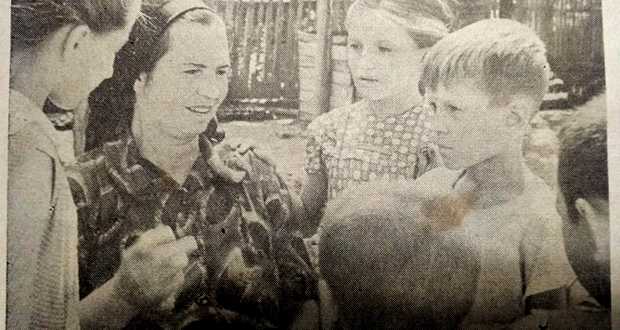 Lamoga Jánosné mesélés közben